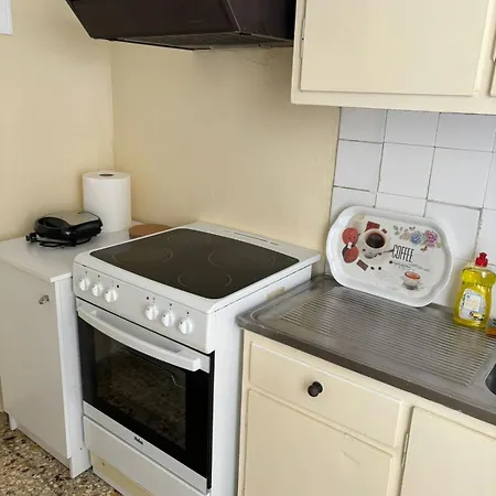 комната с общей баней Karolou 10 Homestay